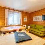 Nagellehen Apartment *