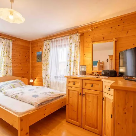 Nagellehen Apartment *